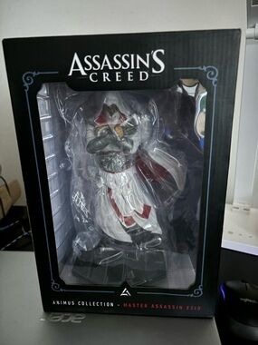 Assassin’s Creed Master Ezio 1/8 Scale Statue